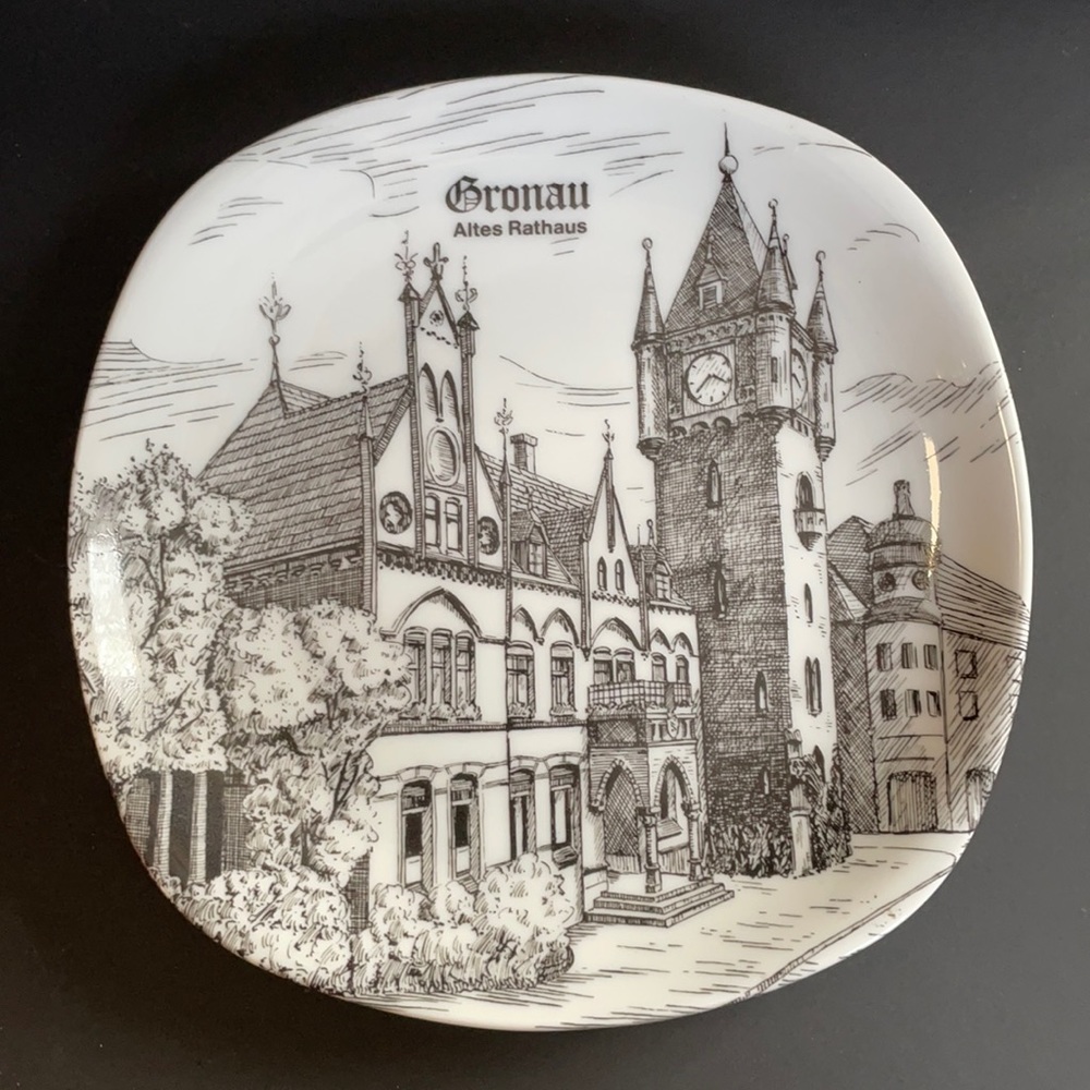 Gronau Altes Rathaus Collector Display Plate Germany Vintage Collectibles